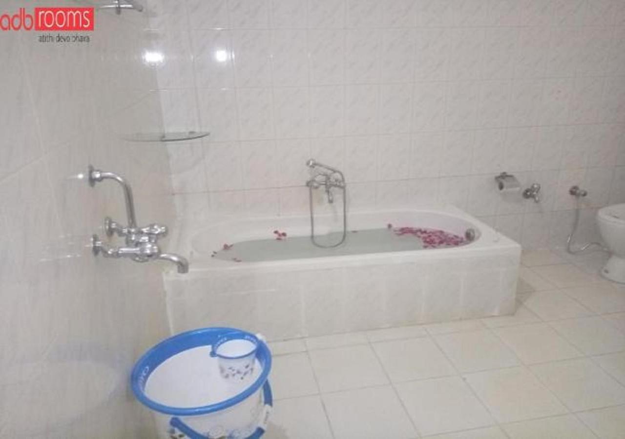 Adb Rooms Ashoka Resort Tala  ภายนอก รูปภาพ